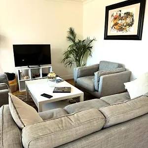  Appartement Bergson - 80m2, 2 Grandes Chambres, Entierement Renovee Et Equipee, Lumineux, Wifi, Balcon, Calme, Vue Imprenable